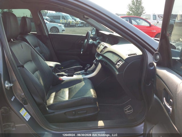 Продаж на аукціоні авто 2015 Honda Accord Touring, vin: 1HGCR2F94FA810871, номер лоту: 12645824