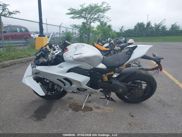 Ducati Panigale V4s 2023 ZDMDAGWW7PB004455 Image 15