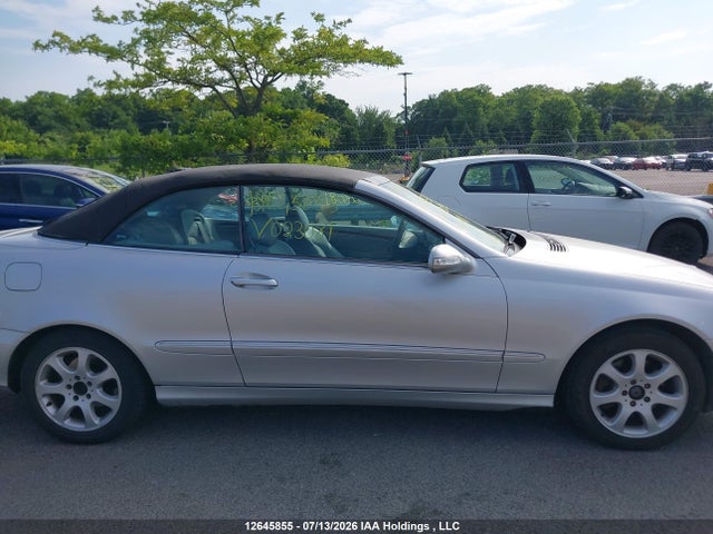 2004 Mercedes-benz Clk 320 მანქანა იყიდება აუქციონზე, vin: WDBTK65G34T023081, აუქციონის ნომერი: 12645855