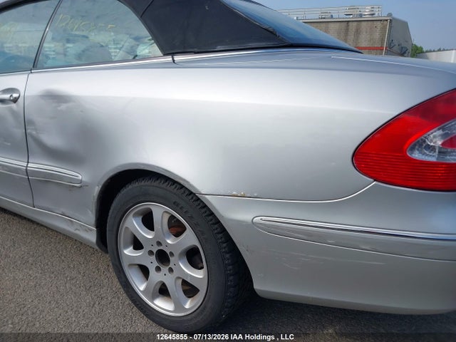2004 Mercedes-benz Clk 320 მანქანა იყიდება აუქციონზე, vin: WDBTK65G34T023081, აუქციონის ნომერი: 12645855