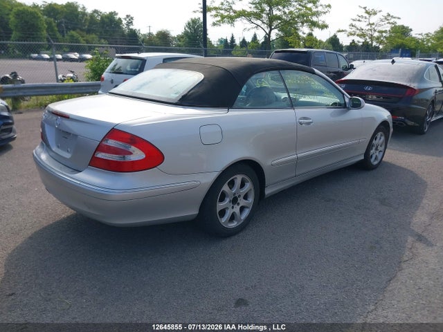 2004 Mercedes-benz Clk 320 მანქანა იყიდება აუქციონზე, vin: WDBTK65G34T023081, აუქციონის ნომერი: 12645855