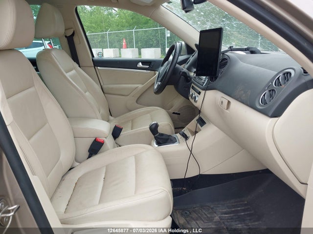 12645877 :رقم المزاد ، WVGJV7AX1FW053303 vin ، 2015 Volkswagen Tiguan S/se/sel/r-line مزاد بيع