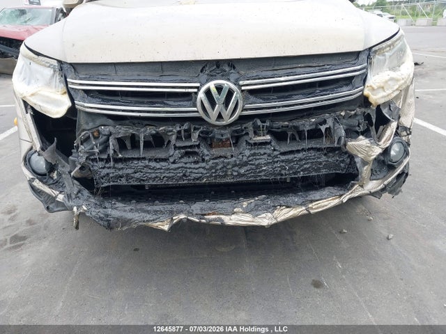 12645877 :رقم المزاد ، WVGJV7AX1FW053303 vin ، 2015 Volkswagen Tiguan S/se/sel/r-line مزاد بيع