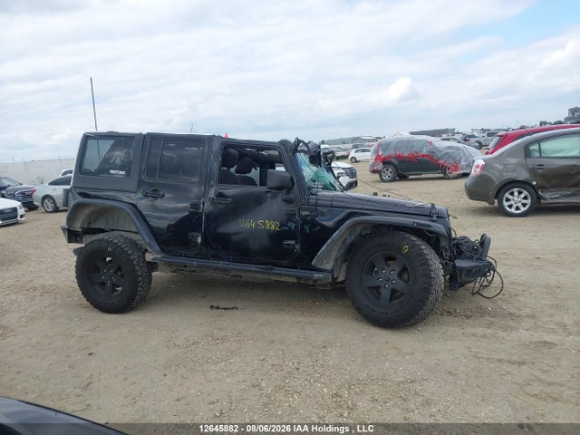 1C4BJWDGXGL153641 Jeep Wrangler Unlimited Sport