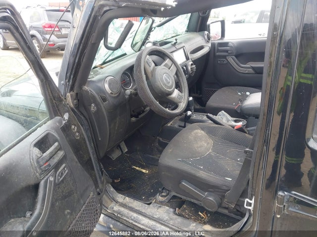 1C4BJWDGXGL153641 Jeep Wrangler Unlimited Sport