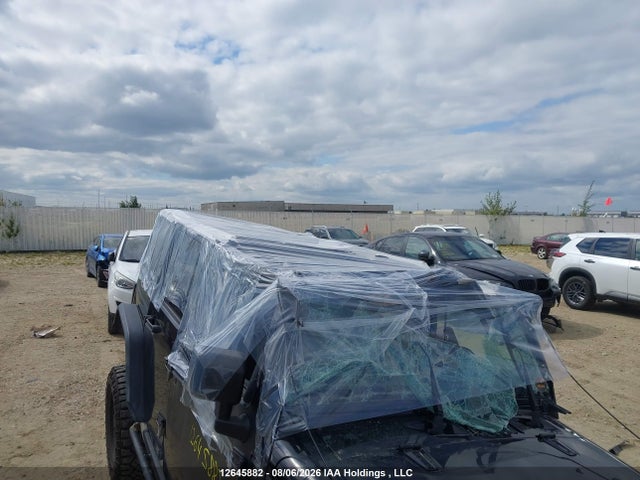 1C4BJWDGXGL153641 Jeep Wrangler Unlimited Sport