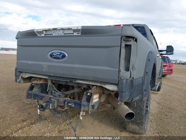 12645884 :رقم المزاد ، 1FT8W3BT7HEC70576 vin ، 2017 Ford F-350 King Ranch/lariat/platinum/xl/xlt مزاد بيع