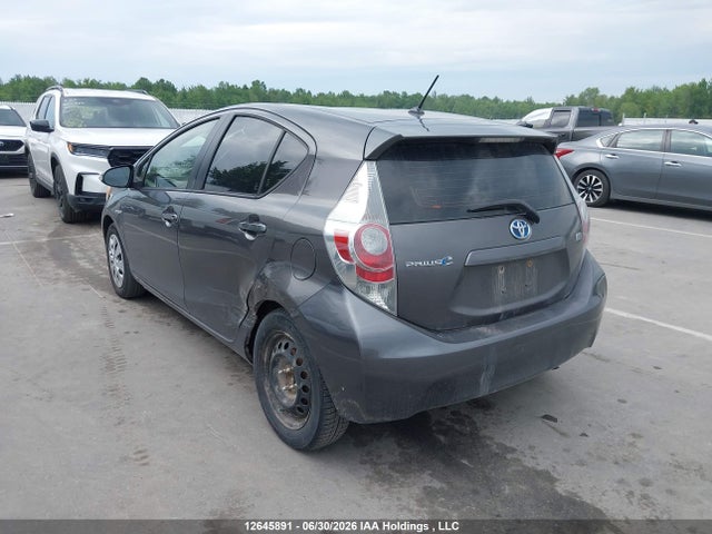 2014 Toyota Prius C მანქანა იყიდება აუქციონზე, vin: JTDKDTB3XE1565217, აუქციონის ნომერი: 12645891