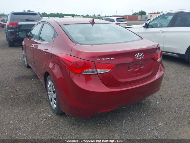 2013 Hyundai Elantra Gls/limited მანქანა იყიდება აუქციონზე, vin: 5NPDH4AE1DH425330, აუქციონის ნომერი: 12645898