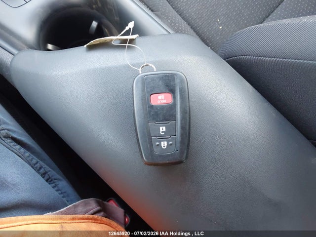 NMTKHMBX2JR010738 Toyota C-hr Xle/xle Premium