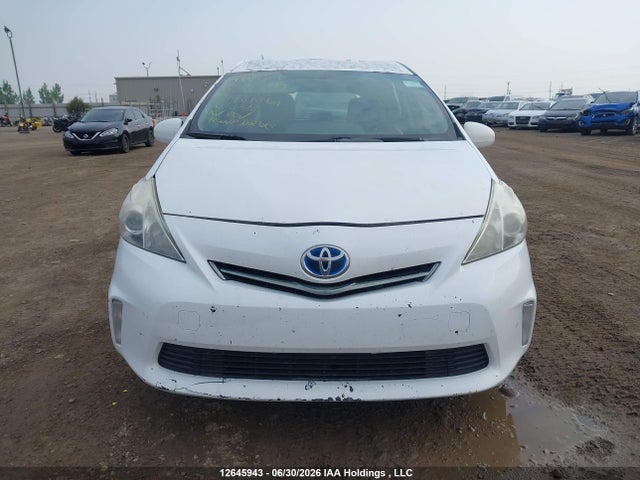Продажа на аукционе авто 2014 Toyota Prius V, vin: JTDZN3EUXE3361716, номер лота: 12645943