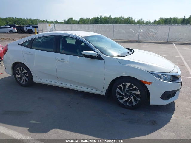 Honda CIVIC SE 2018 2HGFC2F67JH024481 Image 13