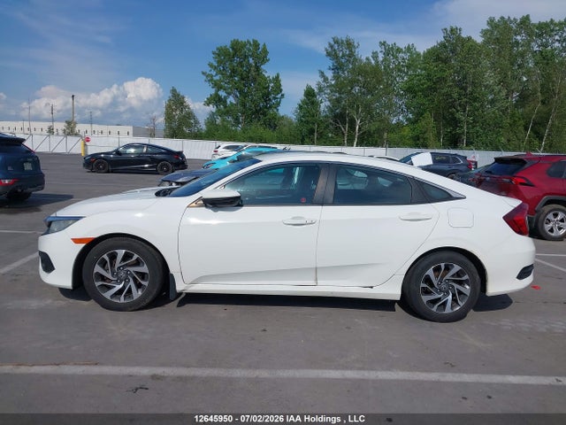 Honda CIVIC SE 2018 2HGFC2F67JH024481 Image 14