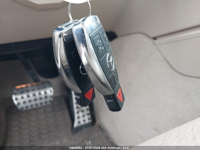2011 Mercedes-benz C 350 4matic მანქანა იყიდება აუქციონზე, vin: WDDGF8HB7BF551310, აუქციონის ნომერი: 12645953