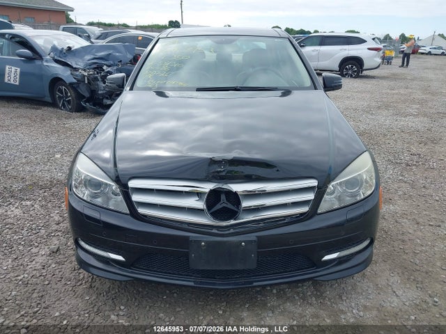 2011 Mercedes-benz C 350 4matic მანქანა იყიდება აუქციონზე, vin: WDDGF8HB7BF551310, აუქციონის ნომერი: 12645953