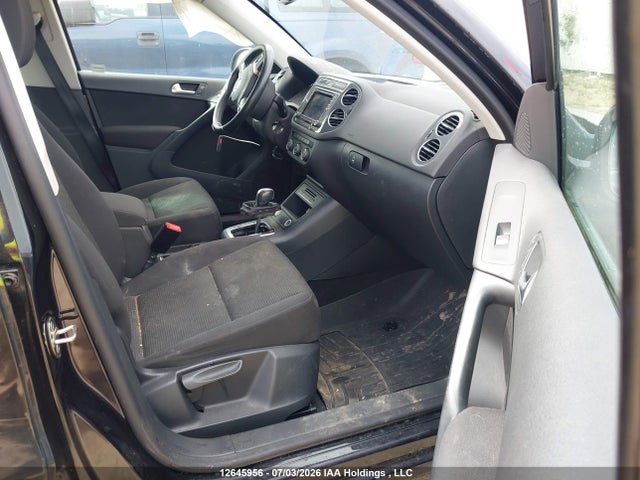WVGJV7AX1GW588908 Volkswagen Tiguan Comfortline/highline/special Edition