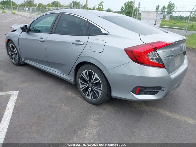 Honda Civic 2018 2HGFC1F45JH105410 Image 3