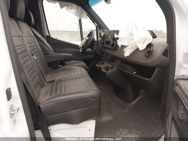 Продажа на аукционе авто 2025 Mercedes-benz Sprinter 2500 High Roof 4-cyl Diesel, vin: W1Y4KCHY0ST219268, номер лота: 12646002