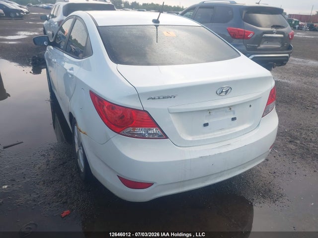 12646012 :رقم المزاد ، KMHCU4AE5CU078432 vin ، 2012 Hyundai Accent Gls مزاد بيع