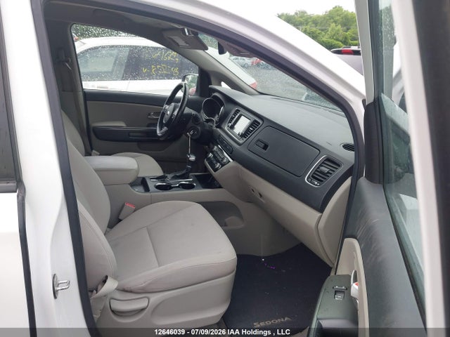 12646039 :رقم المزاد ، KNDMB5C18K6481497 vin ، 2019 Kia Sedona Lx/ex مزاد بيع