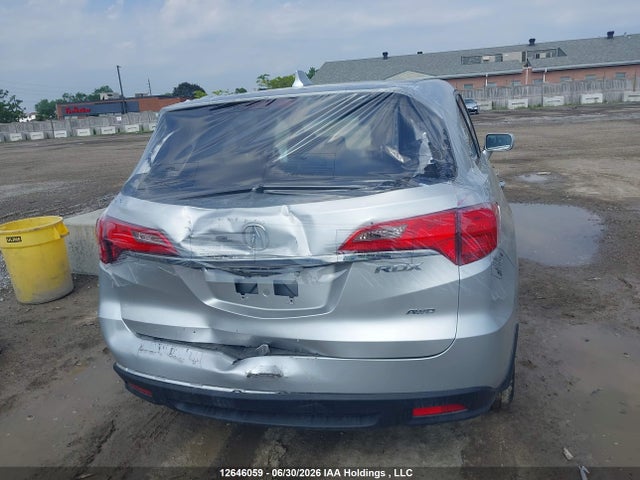 2015 Acura Rdx Tech Package მანქანა იყიდება აუქციონზე, vin: 5J8TB4H52FL804064, აუქციონის ნომერი: 12646059