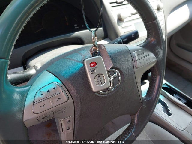 2007 Toyota Camry Hybrid მანქანა იყიდება აუქციონზე, vin: JTNBB46K573011129, აუქციონის ნომერი: 12646060