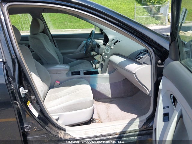 2007 Toyota Camry Hybrid მანქანა იყიდება აუქციონზე, vin: JTNBB46K573011129, აუქციონის ნომერი: 12646060