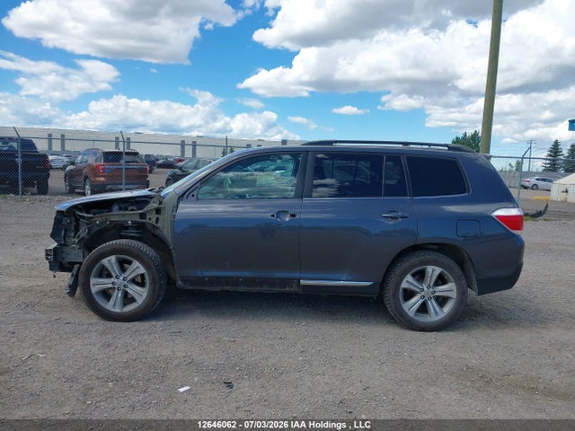 2012 Toyota Highlander Se მანქანა იყიდება აუქციონზე, vin: 5TDBK3EH8CS111593, აუქციონის ნომერი: 12646062
