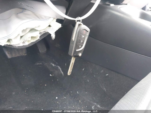 5YFBPMBE9NP369263 Toyota Corolla