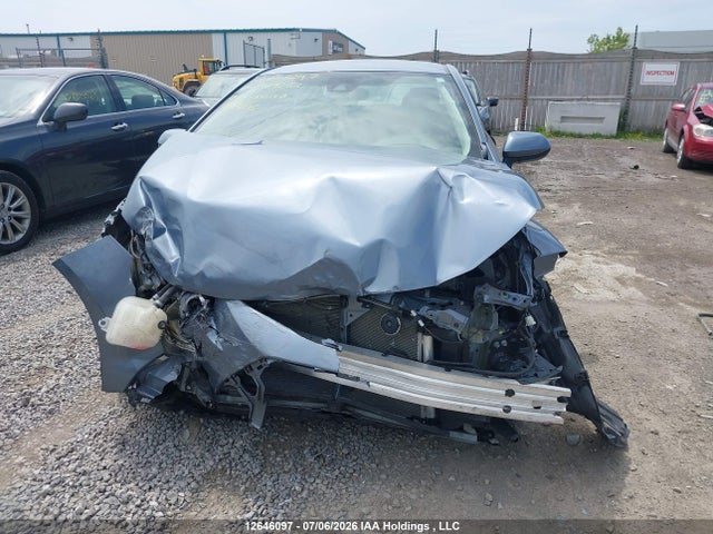 5YFBPMBE9NP369263 Toyota Corolla