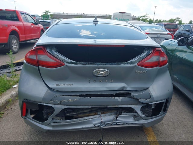 2017 Hyundai Ioniq Hybrid Se მანქანა იყიდება აუქციონზე, vin: KMHC85LC0HU021763, აუქციონის ნომერი: 12646143