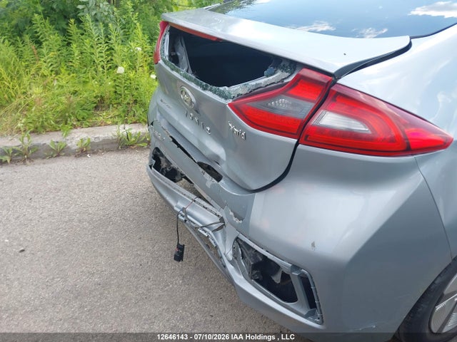 2017 Hyundai Ioniq Hybrid Se მანქანა იყიდება აუქციონზე, vin: KMHC85LC0HU021763, აუქციონის ნომერი: 12646143