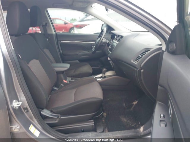 JA4AJ3AUXJZ604960 Mitsubishi RVR SE