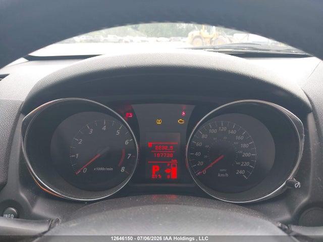 JA4AJ3AUXJZ604960 Mitsubishi RVR SE