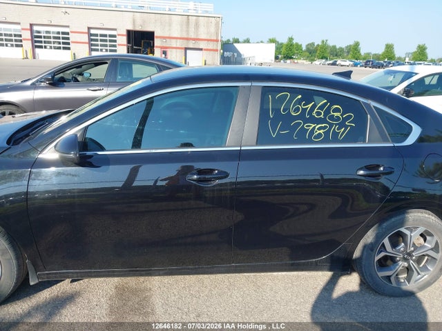 2021 Kia Forte Ex/ex Premium/ex+ მანქანა იყიდება აუქციონზე, vin: 3KPF54AD1ME298141, აუქციონის ნომერი: 12646182