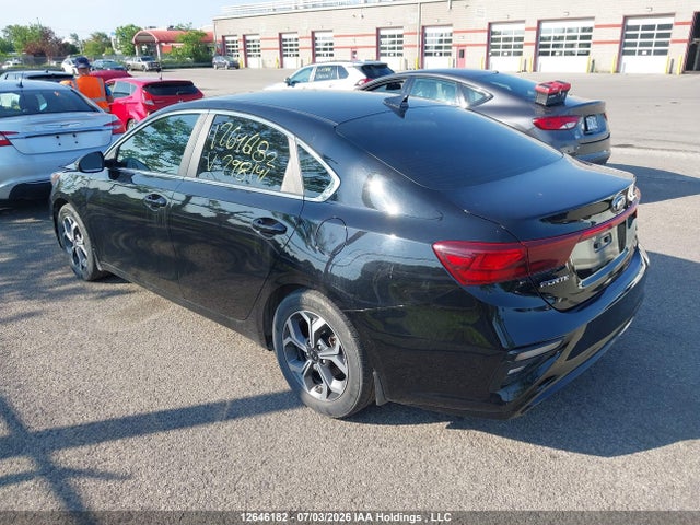 2021 Kia Forte Ex/ex Premium/ex+ მანქანა იყიდება აუქციონზე, vin: 3KPF54AD1ME298141, აუქციონის ნომერი: 12646182