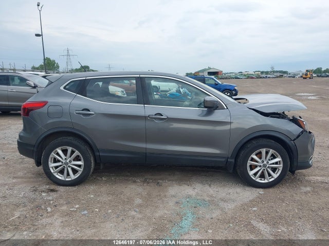 JN1BJ1CP0KW210671 Nissan Qashqai S/sv