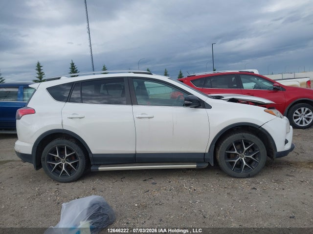 2T3JFREV8GW459553 Toyota RAV4 SE