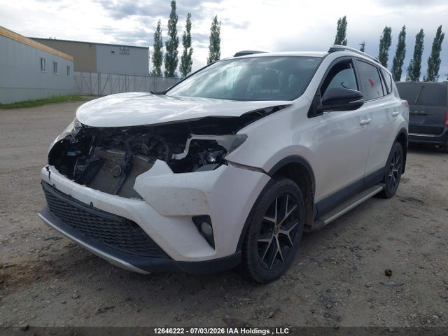2T3JFREV8GW459553 Toyota RAV4 SE