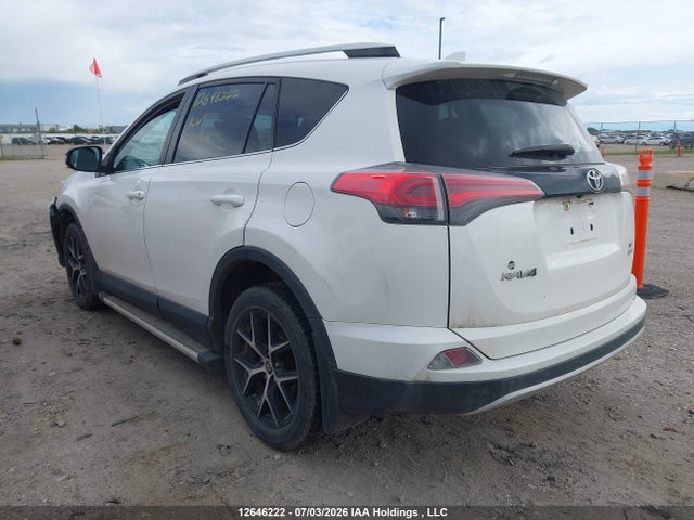 2T3JFREV8GW459553 Toyota RAV4 SE