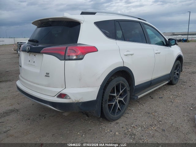 2T3JFREV8GW459553 Toyota RAV4 SE