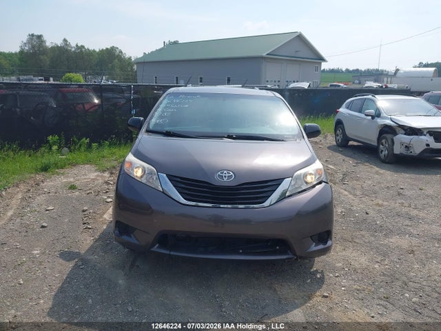 Aukcja sprzedaży 2014 Toyota Sienna Le, vin: 5TDKK3DC2ES522528, numer aukcji: 12646224