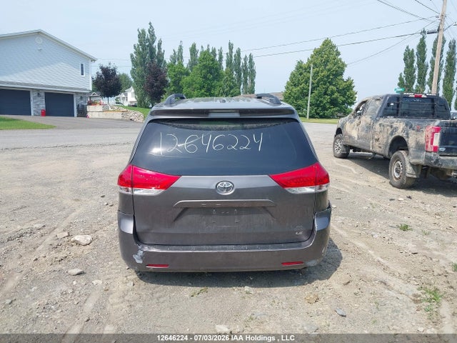 Aukcja sprzedaży 2014 Toyota Sienna Le, vin: 5TDKK3DC2ES522528, numer aukcji: 12646224