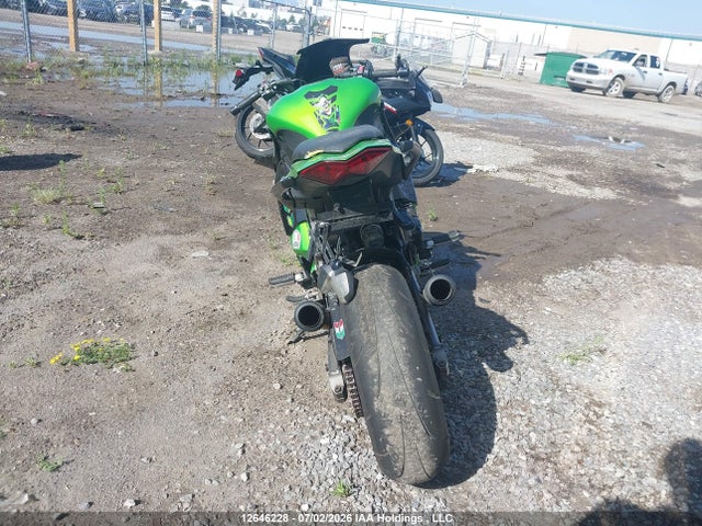 12646228 :رقم المزاد ، JKAZXCH14CA003347 vin ، 2012 Kawasaki Zx1000 H مزاد بيع