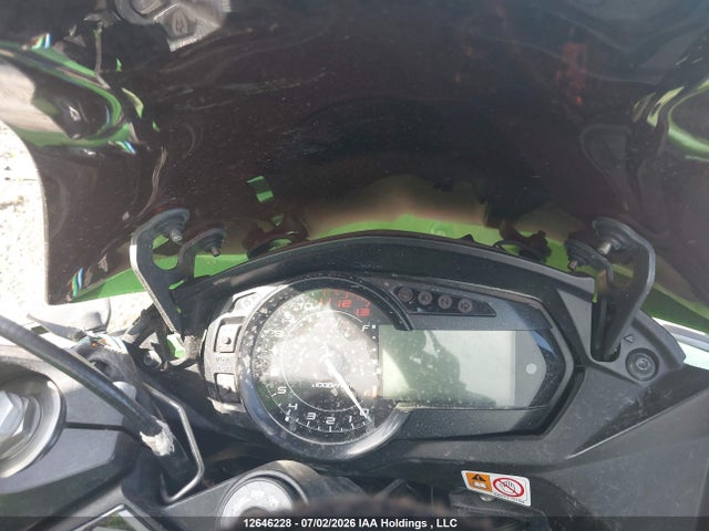 12646228 :رقم المزاد ، JKAZXCH14CA003347 vin ، 2012 Kawasaki Zx1000 H مزاد بيع