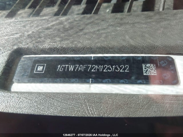GMC Savana G2500 2021 1GTW7AF72M1231322 Image 18
