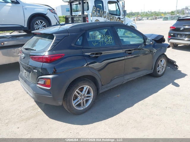 12646284 :رقم المزاد ، KM8K1CAA2MU715001 vin ، 2021 Hyundai Kona Se مزاد بيع