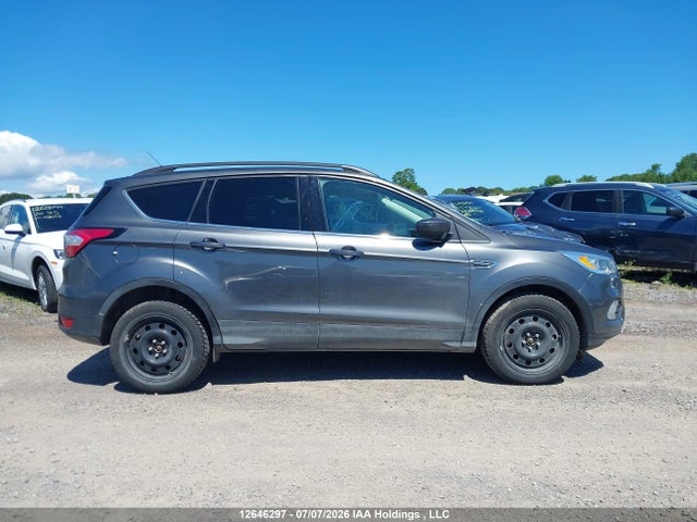 Ford ESCAPE SE 2017 1FMCU9G96HUB92163 Image 13