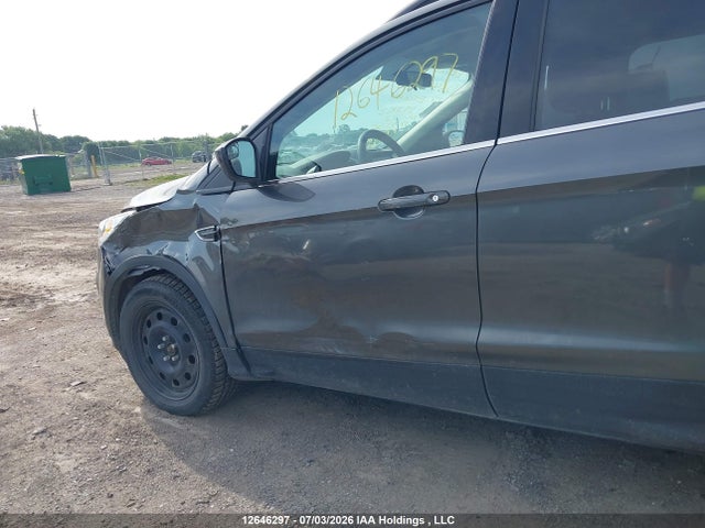 Ford ESCAPE SE 2017 1FMCU9G96HUB92163 Image 17