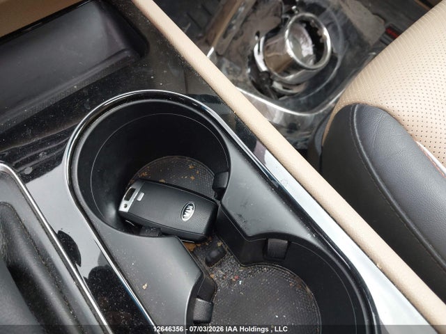 KIA Sedona Sxl 2015 KNDME5C18F6041633 Image 10